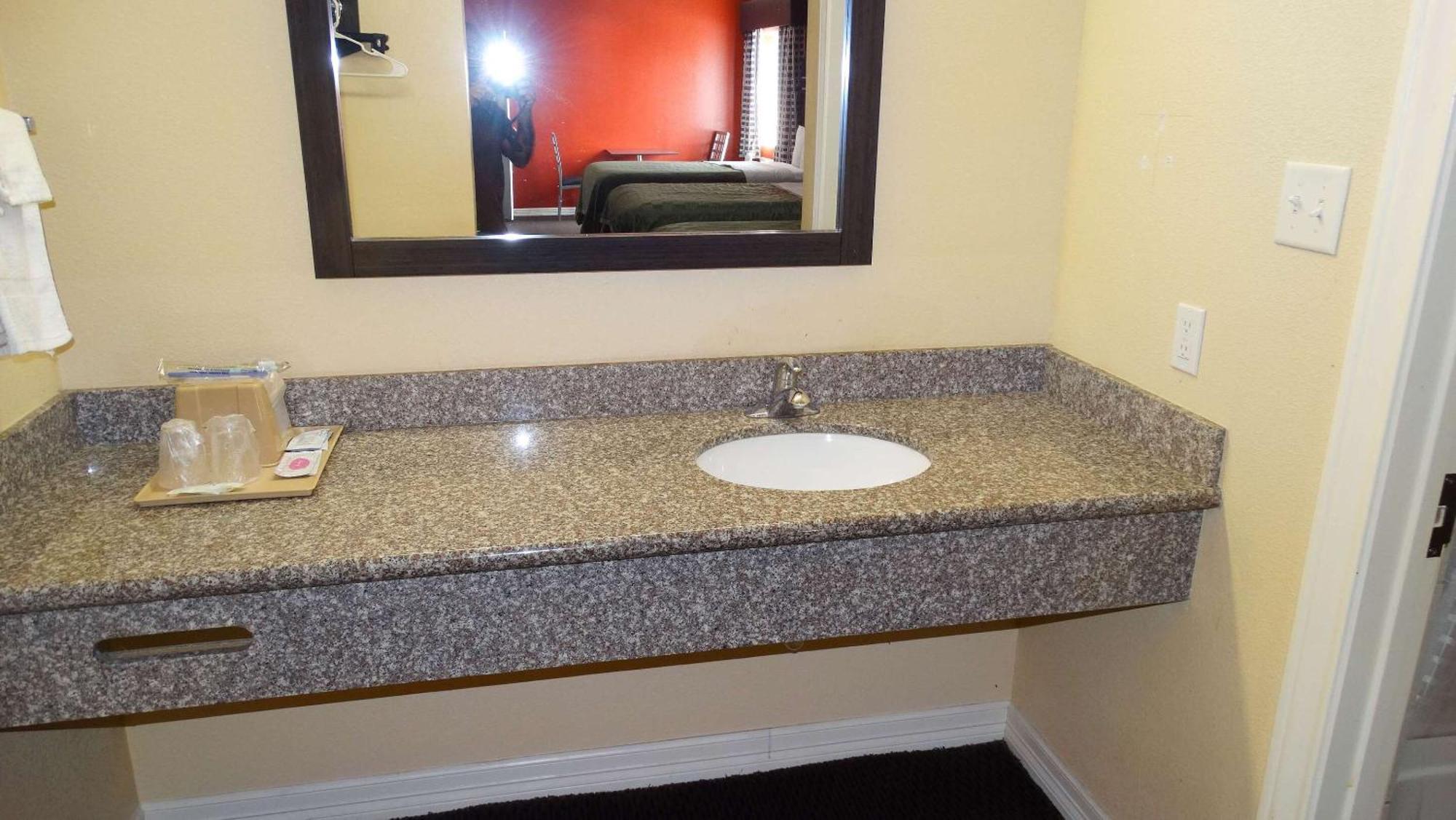 Motel 6 Houston, Tx - Willowbrook Mall エクステリア 写真